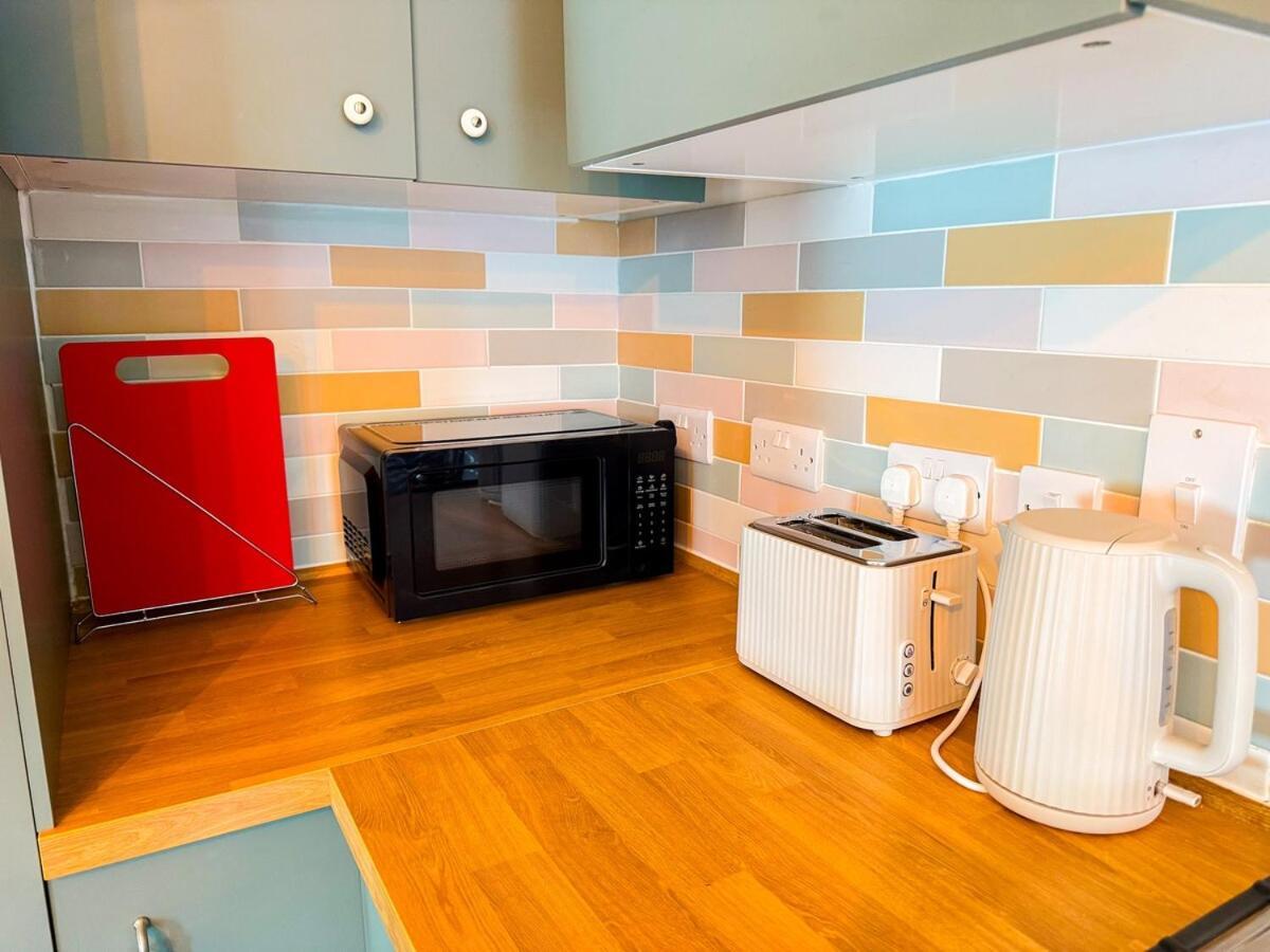 Stylish 1 Bedroom By Altoluxoexperience Short Lets & Serviced With Free Wifi & Parking Dom wakacyjny