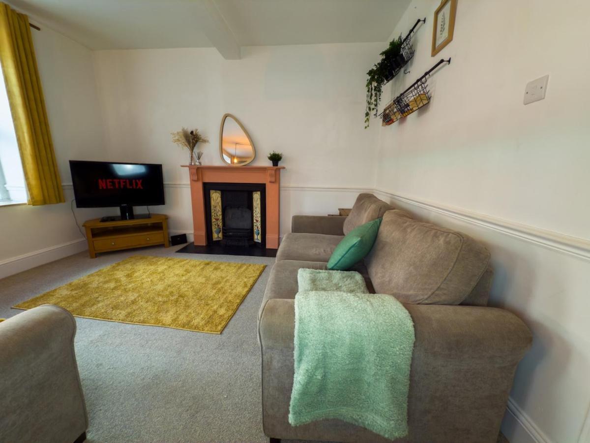 Stylish 1 Bedroom By Altoluxoexperience Short Lets & Serviced With Free Wifi & Parking * Bristol