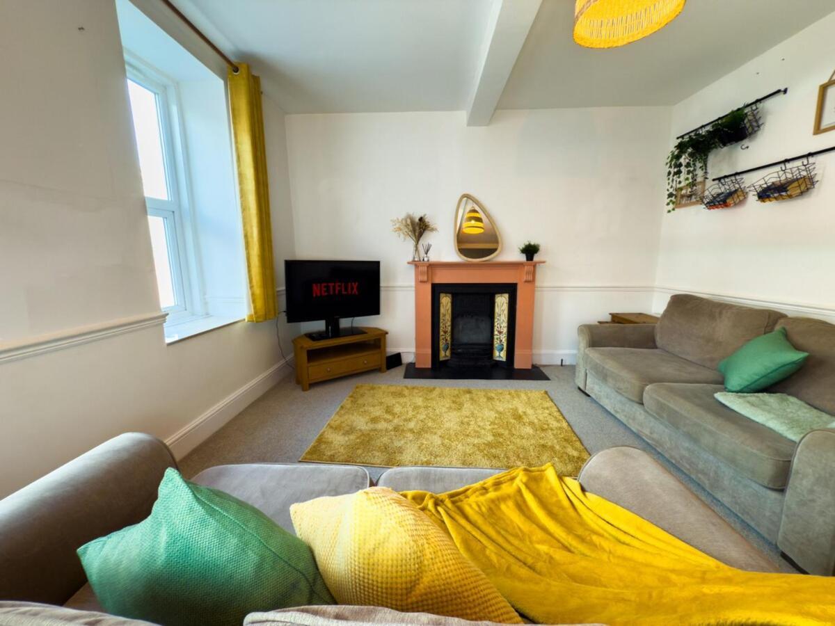 Stylish 1 Bedroom By Altoluxoexperience Short Lets & Serviced With Free Wifi & Parking * Bristol